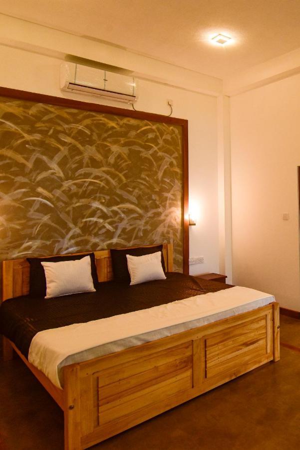 Hiru Lagoon Negombo Exterior foto