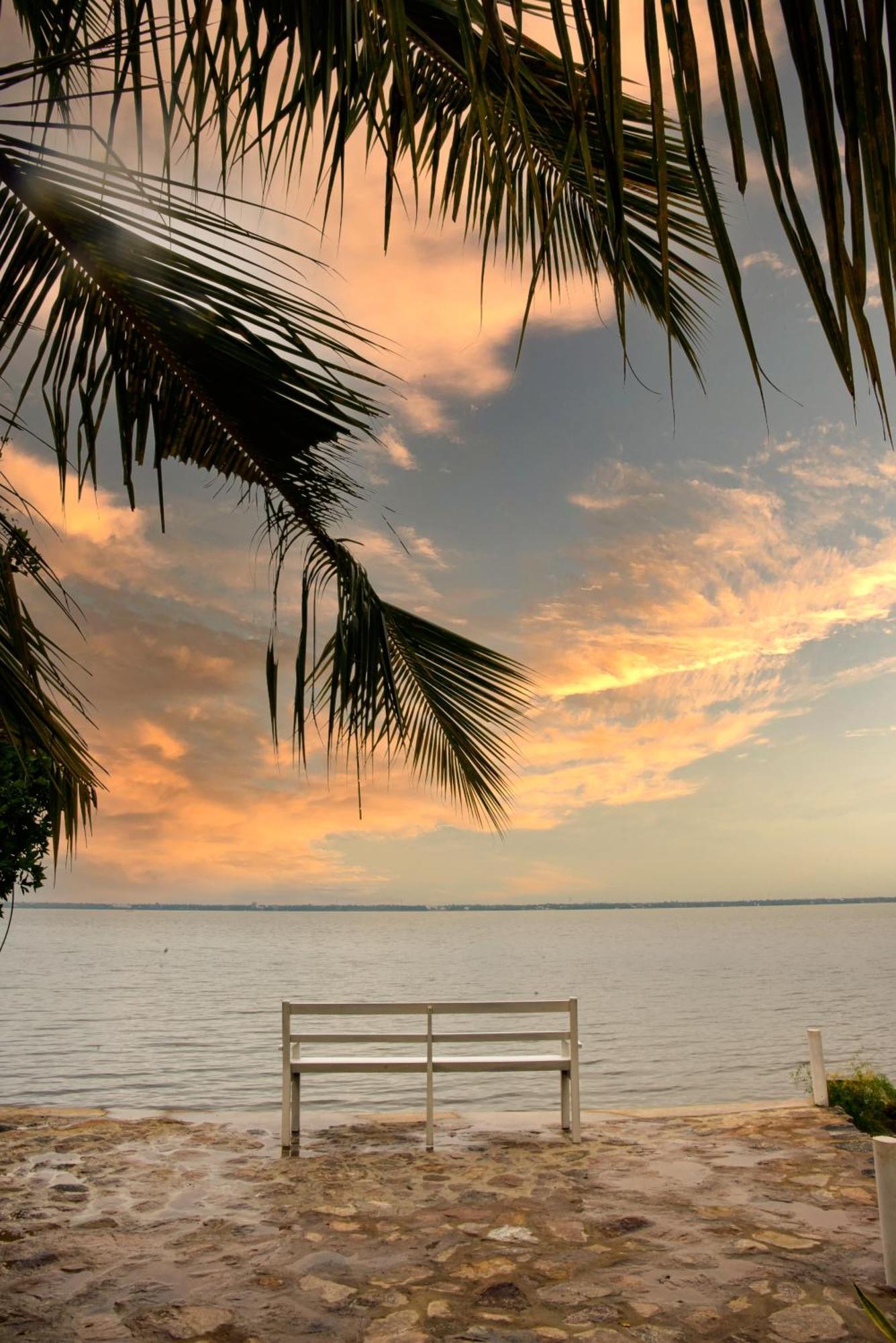 Hiru Lagoon Negombo Exterior foto
